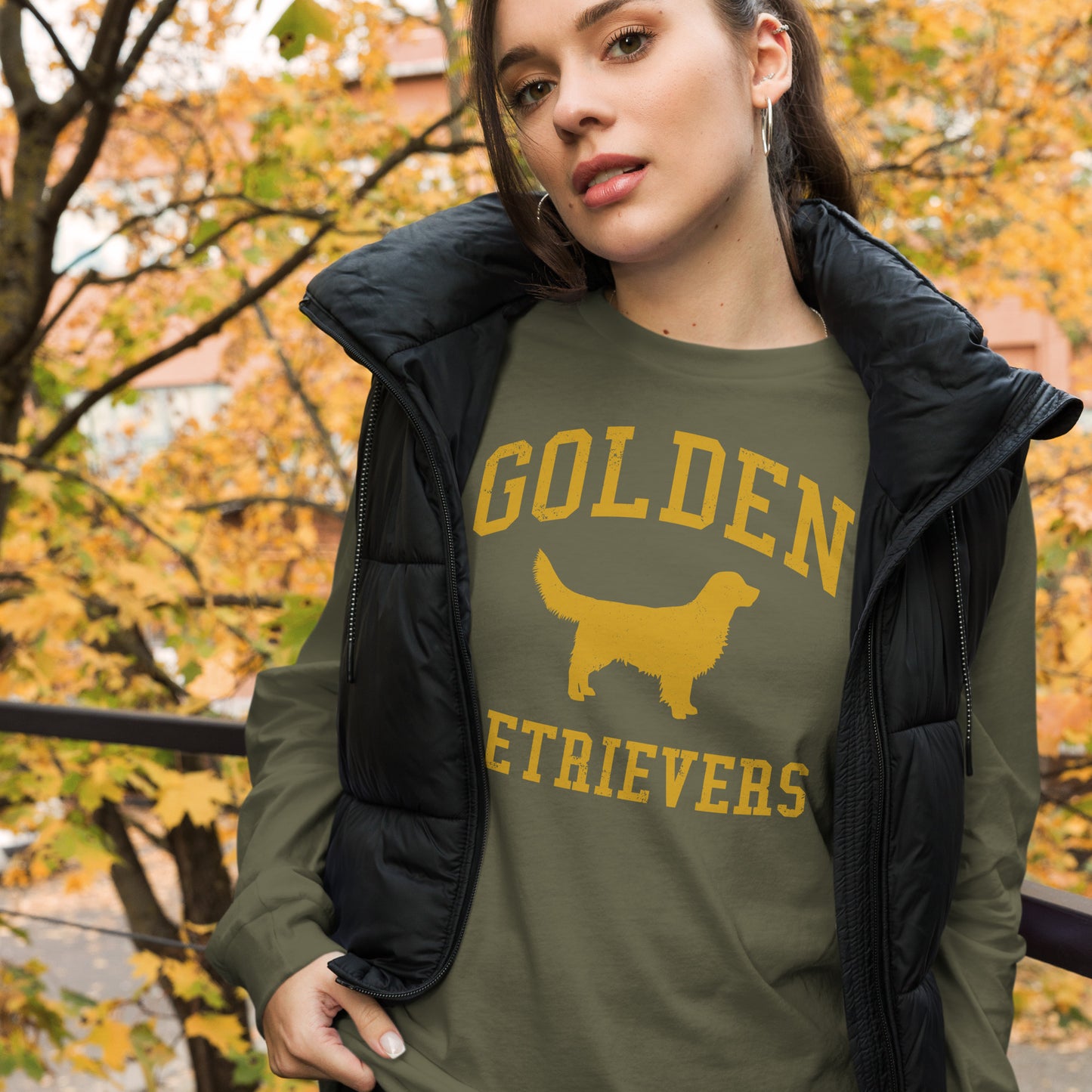 Golden Retrievers Collegiate Unisex Long Sleeve Tee, with Distressed Gold Print